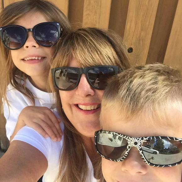 Meet your Posher, Lori - Picture 1 of 1